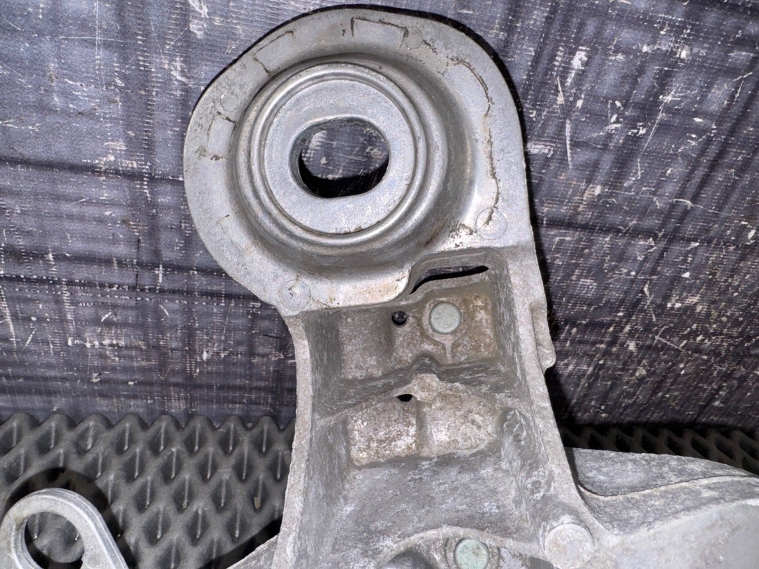 Кронштейн двигателя, 666 рублей, Красноярск