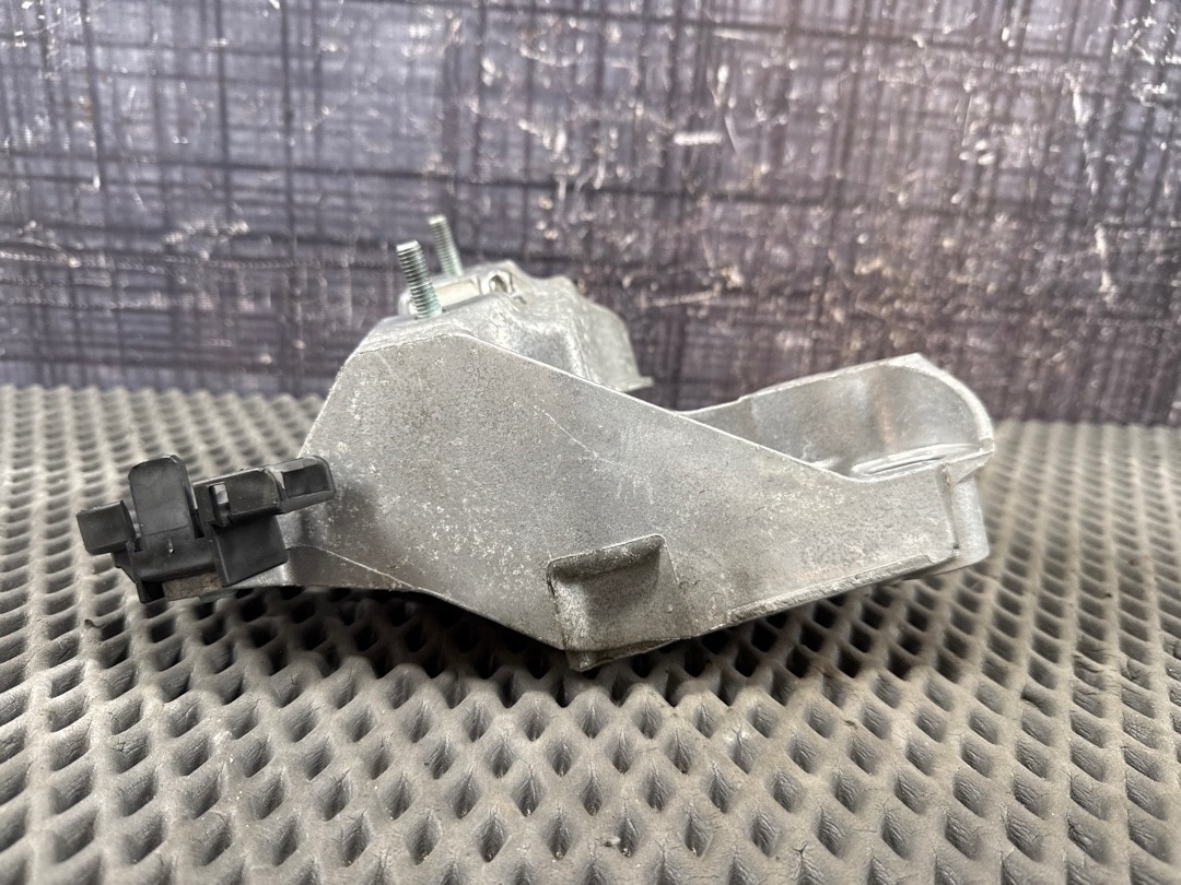 Кронштейн двигателя, 666 рублей, Красноярск