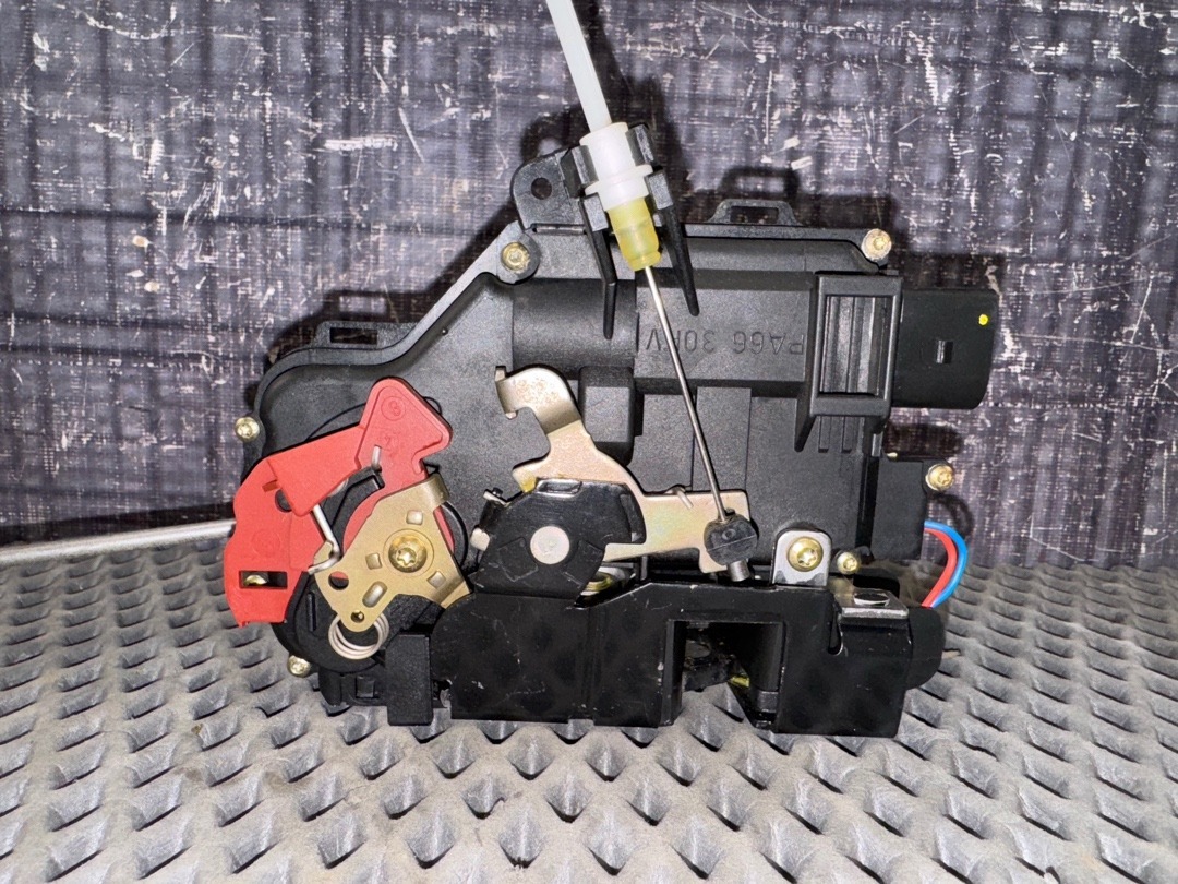 Замок двери, 2088 рублей, Красноярск