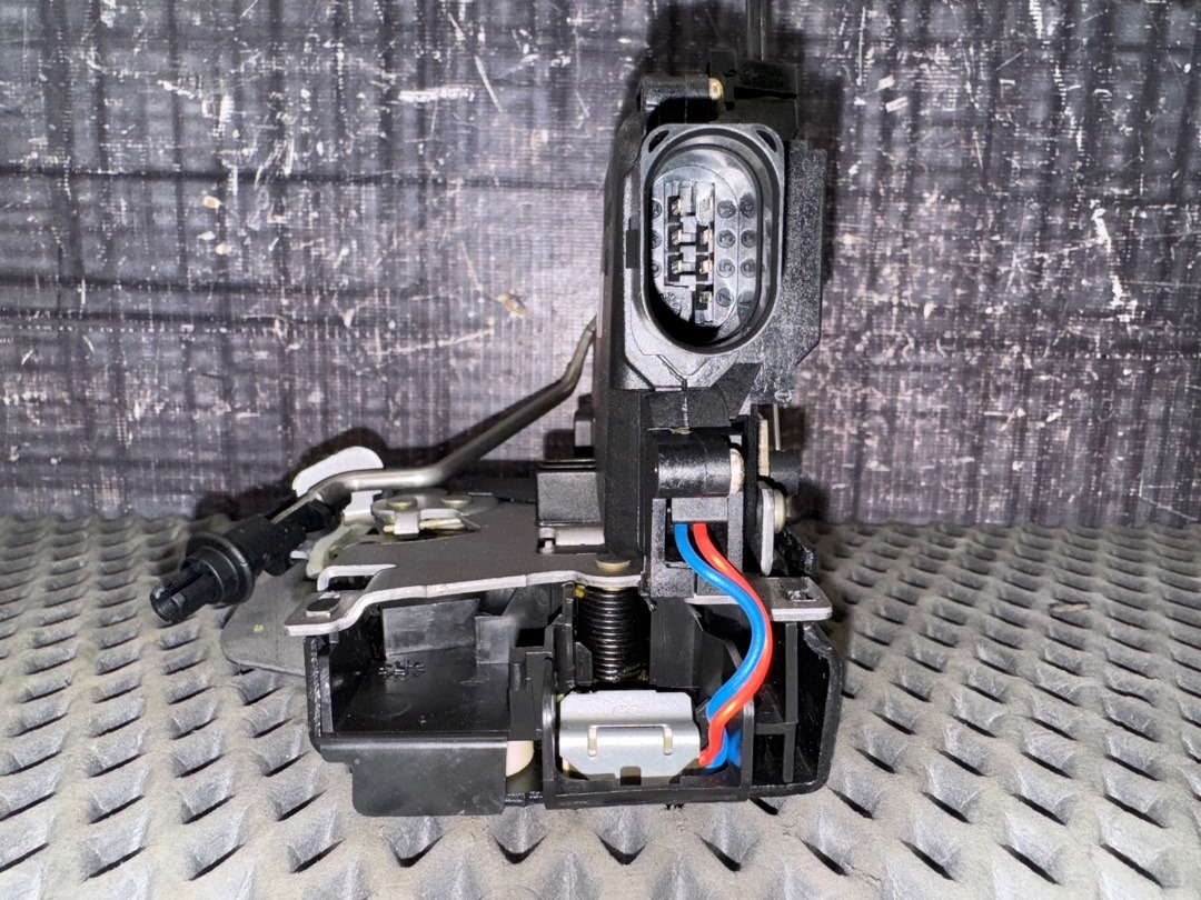 Замок двери, 1602 рублей, Красноярск