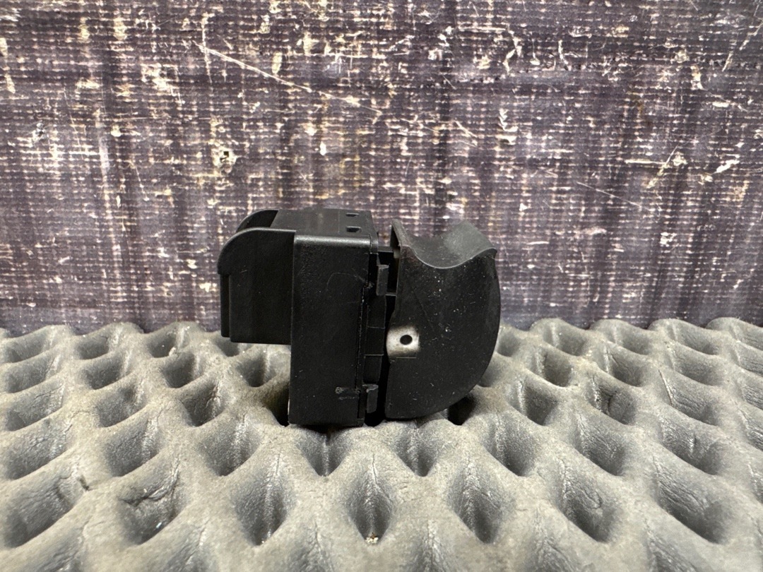 Кнопка стеклоподъемника, 216 рублей, Красноярск