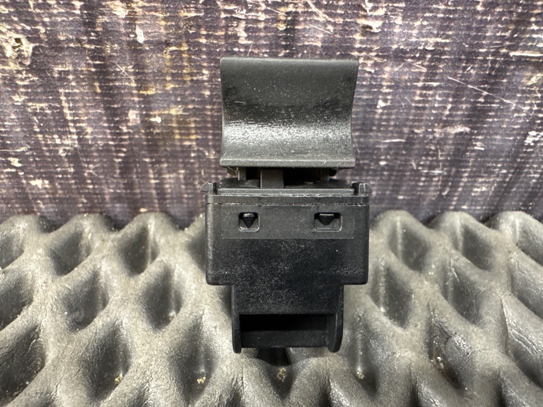 Кнопка стеклоподъемника, 216 рублей, Красноярск