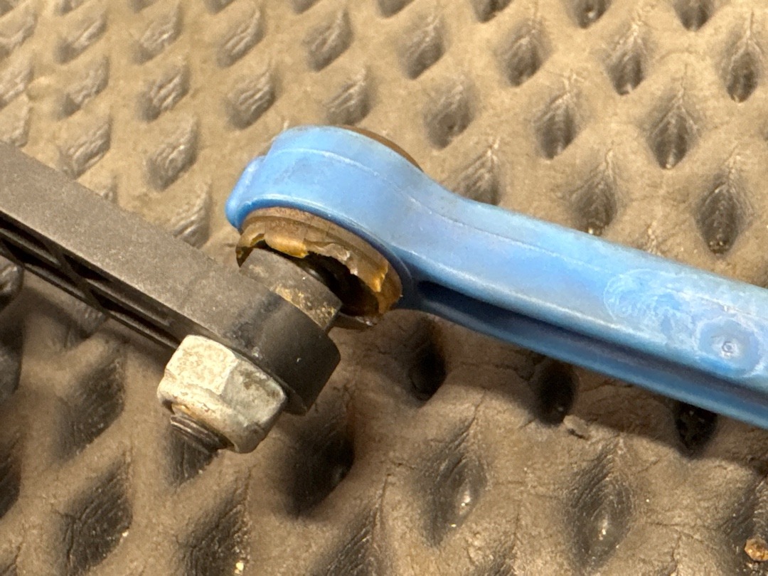 Датчик уровня подвески, 2616 рублей, Красноярск