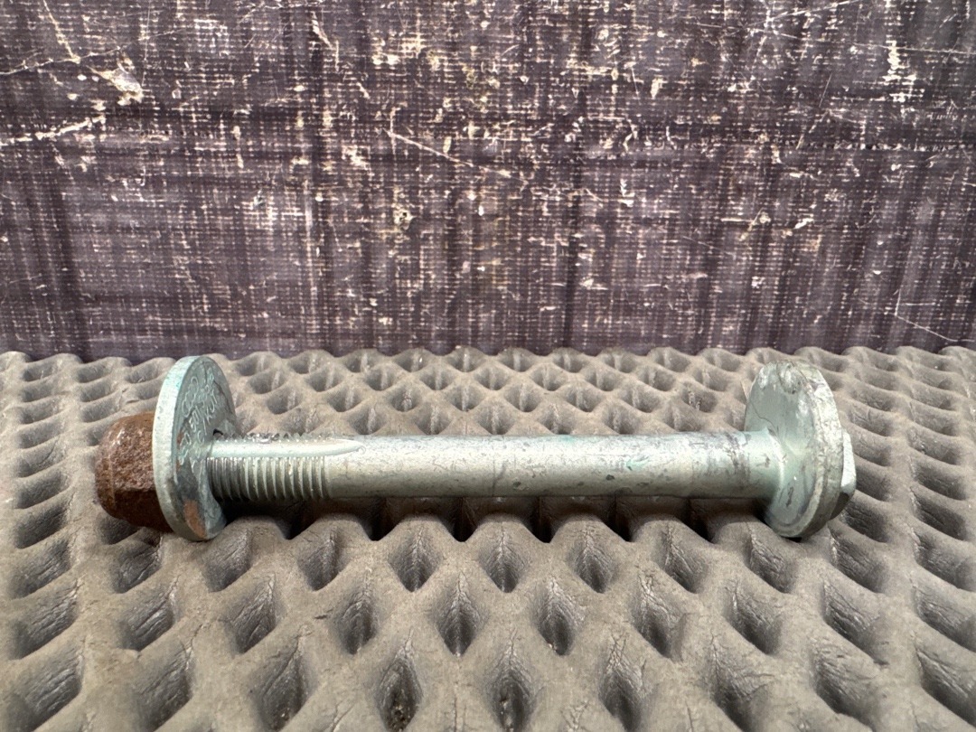 Болт развальный, 492 рублей, Красноярск