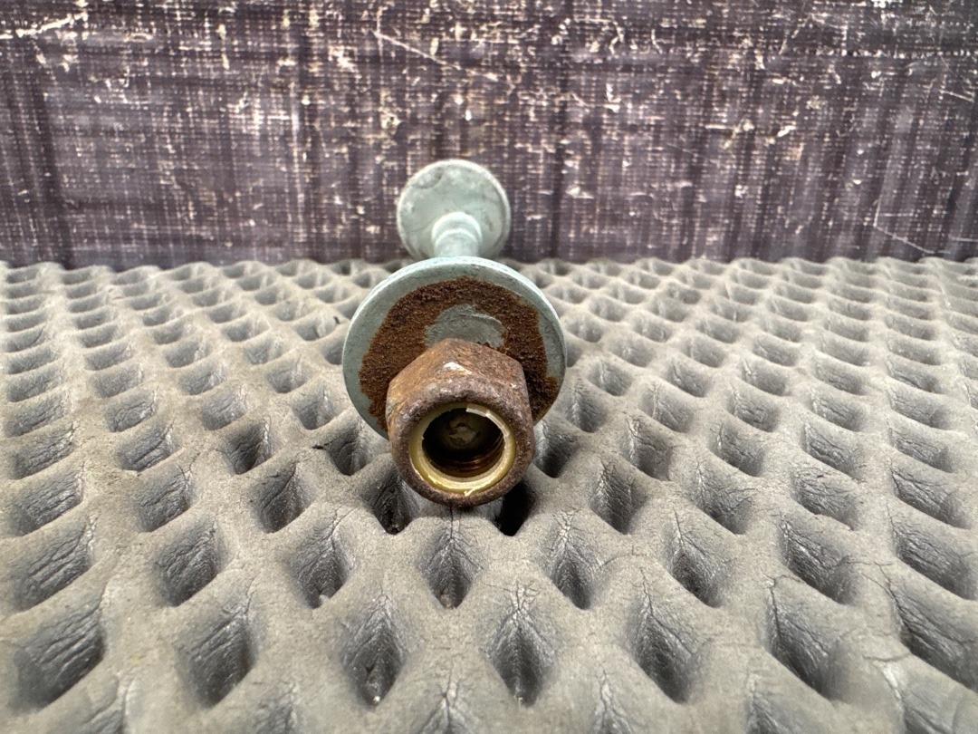 Болт развальный, 492 рублей, Красноярск