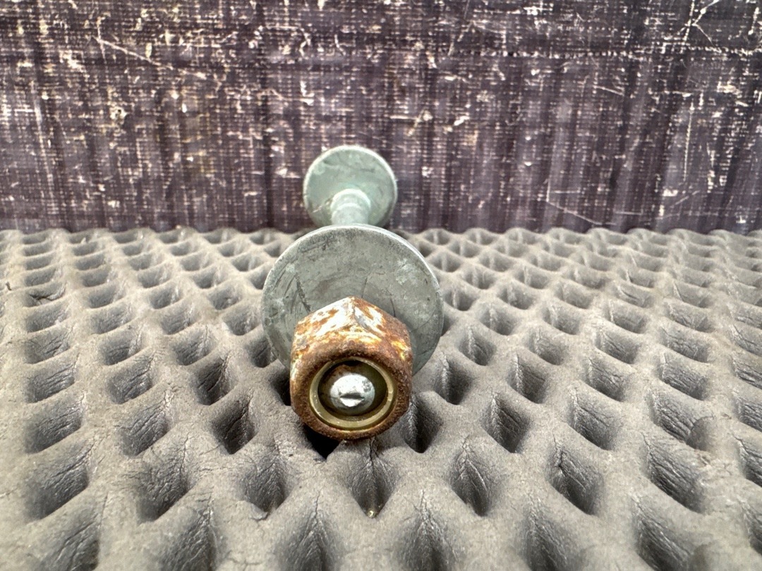 Болт развальный, 492 рублей, Красноярск