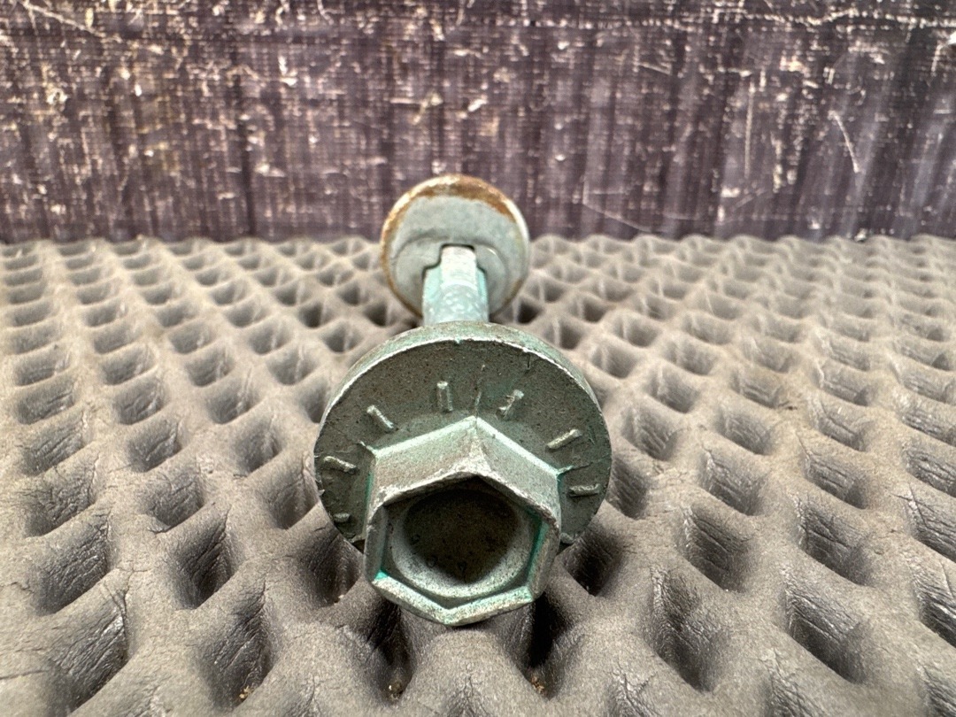 Болт развальный, 492 рублей, Красноярск