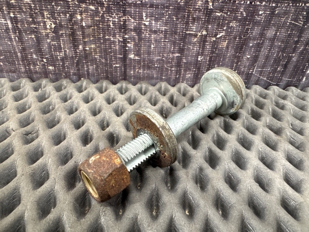 Болт развальный, 492 рублей, Красноярск