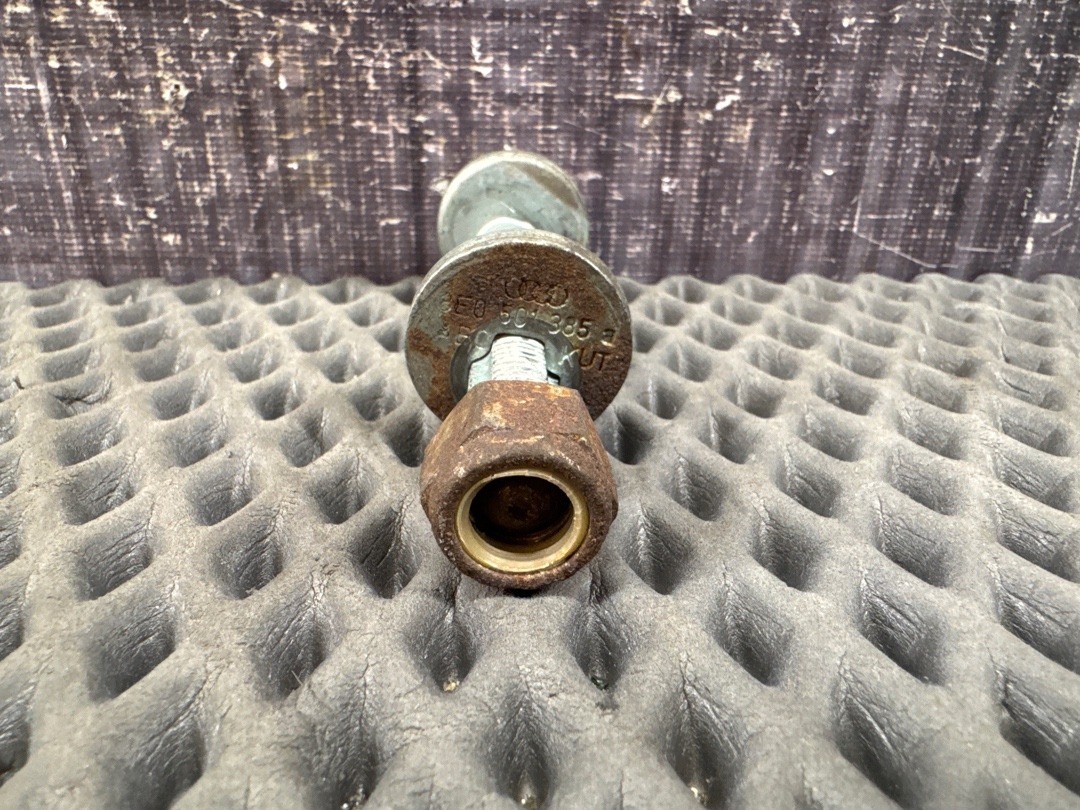 Болт развальный, 492 рублей, Красноярск