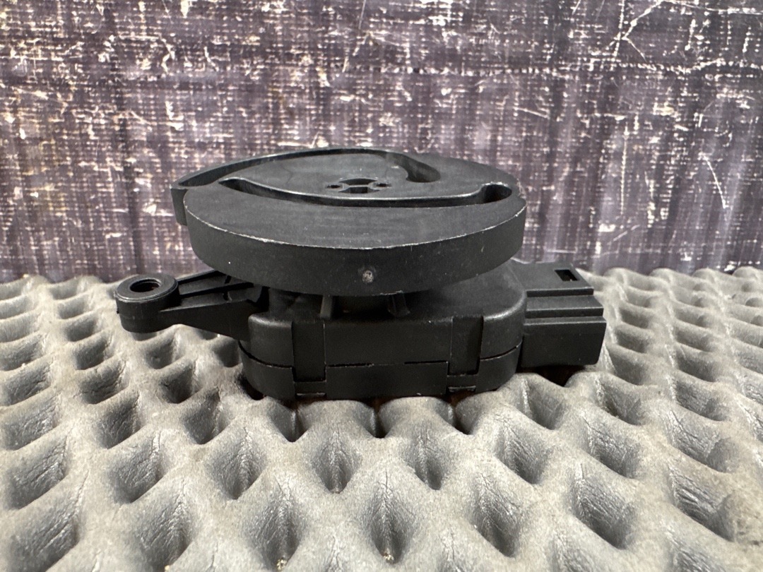 Мотор заслонки печки, 636 рублей, Красноярск