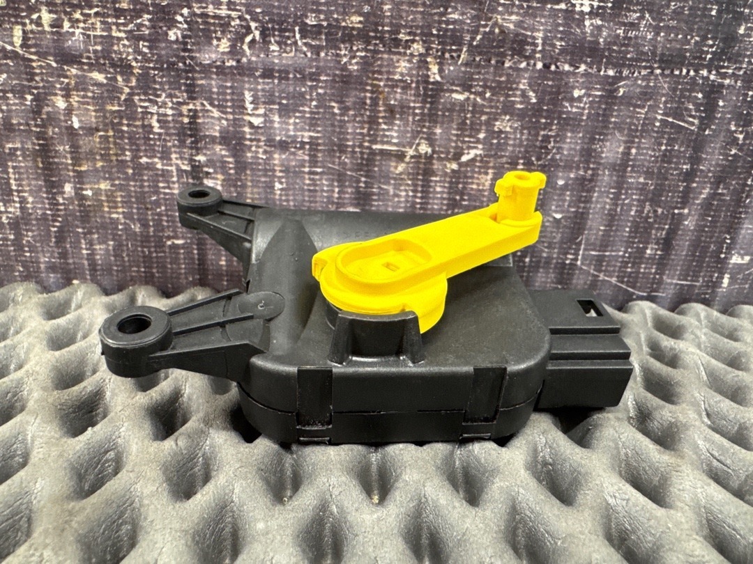 Мотор заслонки печки, 636 рублей, Красноярск