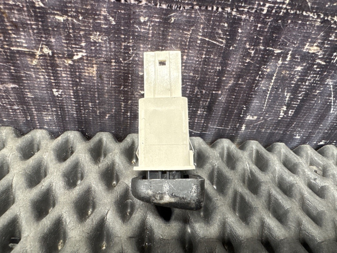 Кнопка ESP, 252 рублей, Красноярск