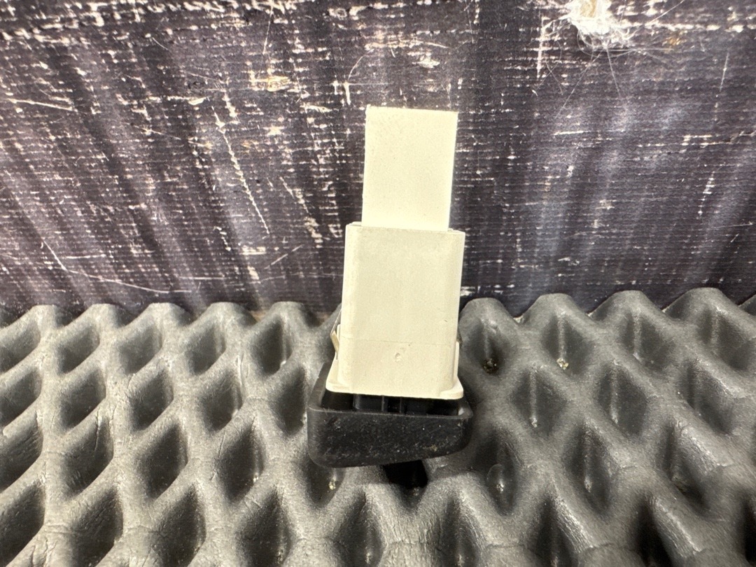 Кнопка ESP, 252 рублей, Красноярск