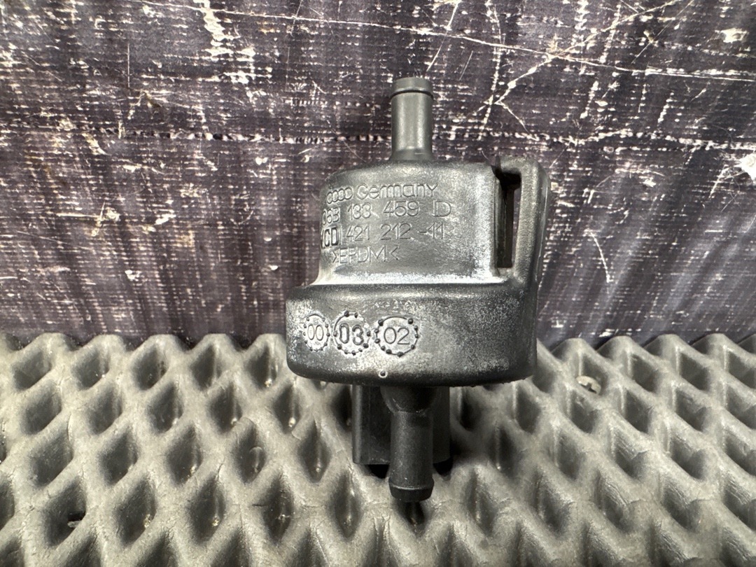 Клапан вентиляции топливного бака, 1266 рублей, Красноярск