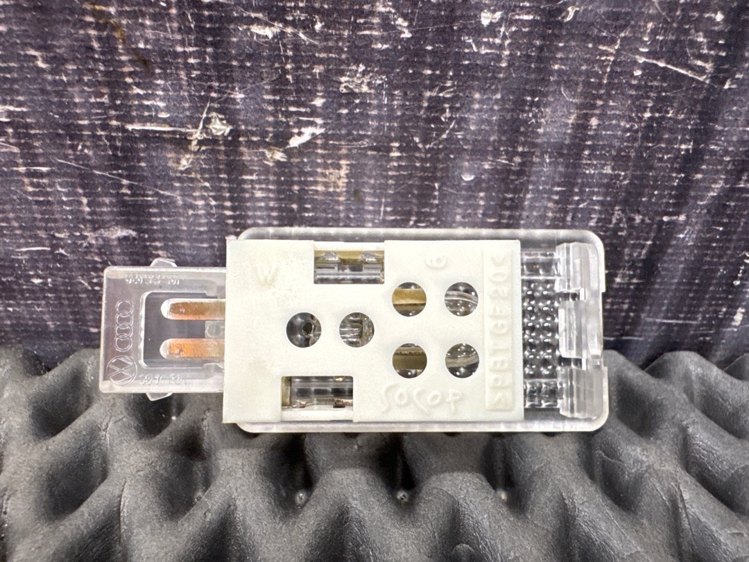 Плафон салона, 210 рублей, Красноярск