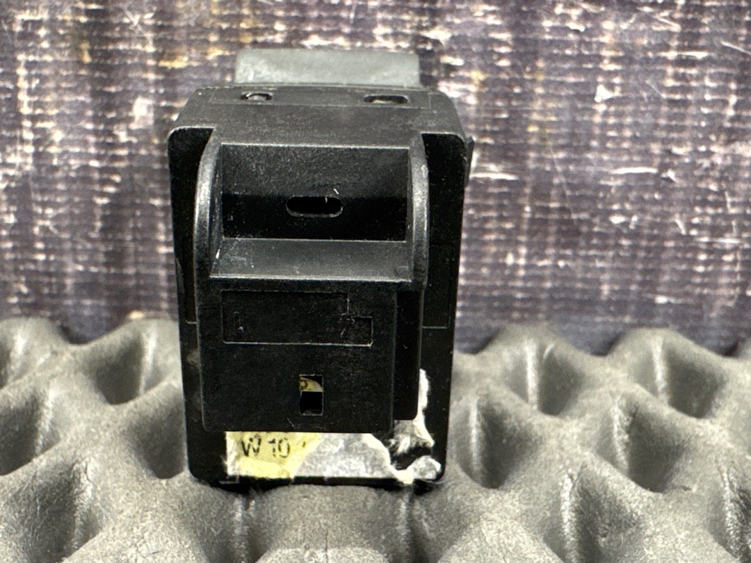 Кнопка стеклоподъемника, 216 рублей, Красноярск