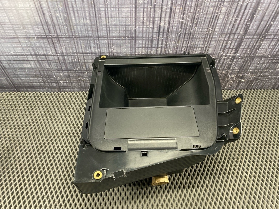 Пластик багажника, 828 рублей, Красноярск