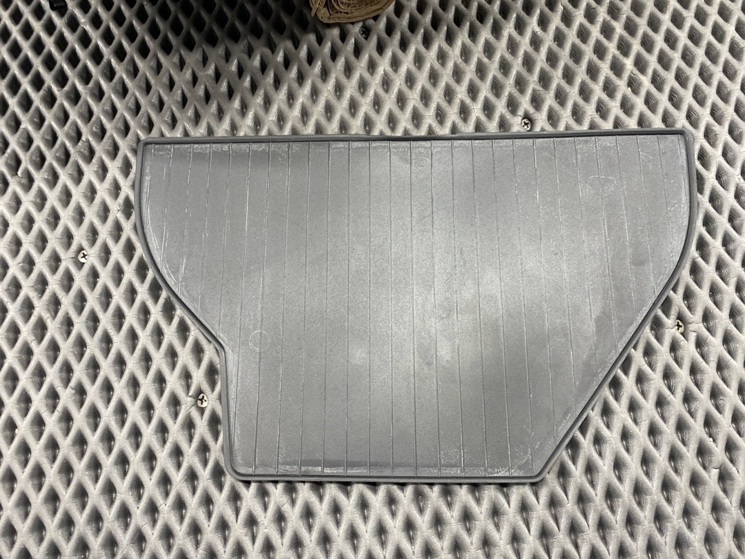 Пластик багажника, 828 рублей, Красноярск