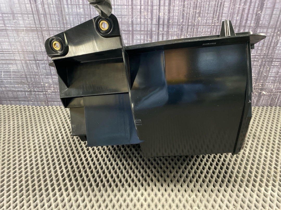 Пластик багажника, 828 рублей, Красноярск