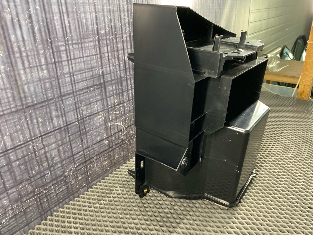 Пластик багажника, 828 рублей, Красноярск