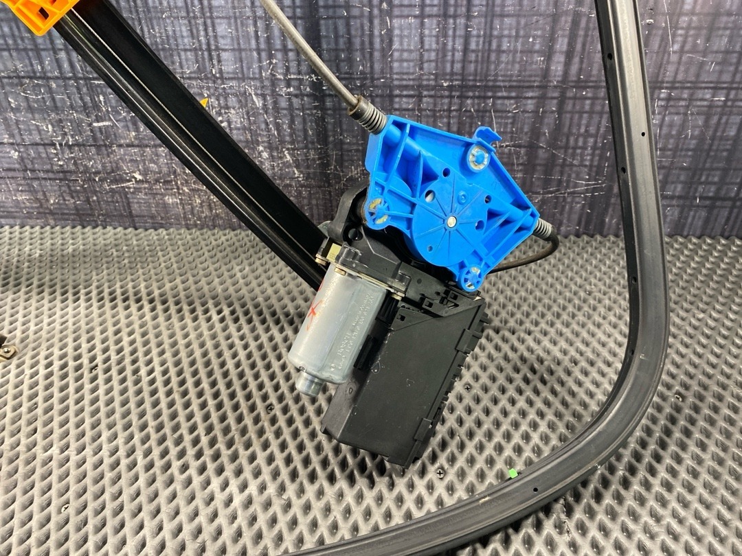 Стеклоподъемник, 1476 рублей, Красноярск