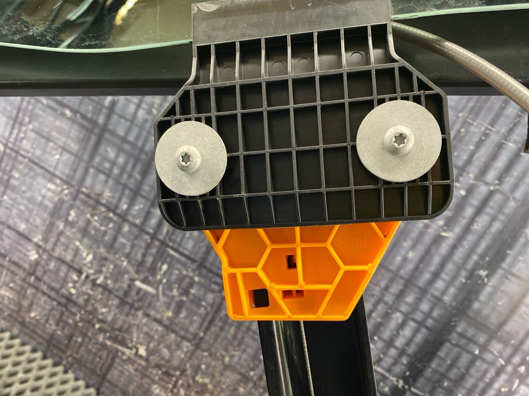 Стеклоподъемник, 1476 рублей, Красноярск