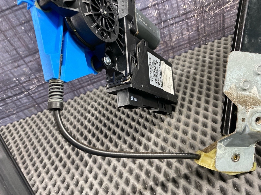 Стеклоподъемник, 1476 рублей, Красноярск