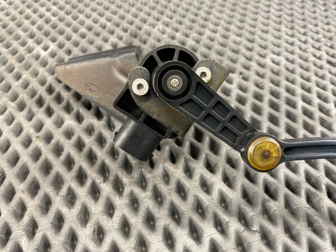 Датчик уровня подвески, 2616 рублей, Красноярск