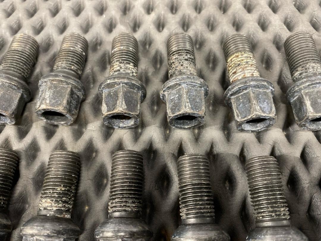 Комплект колесных болтов, 1722 рублей, Красноярск