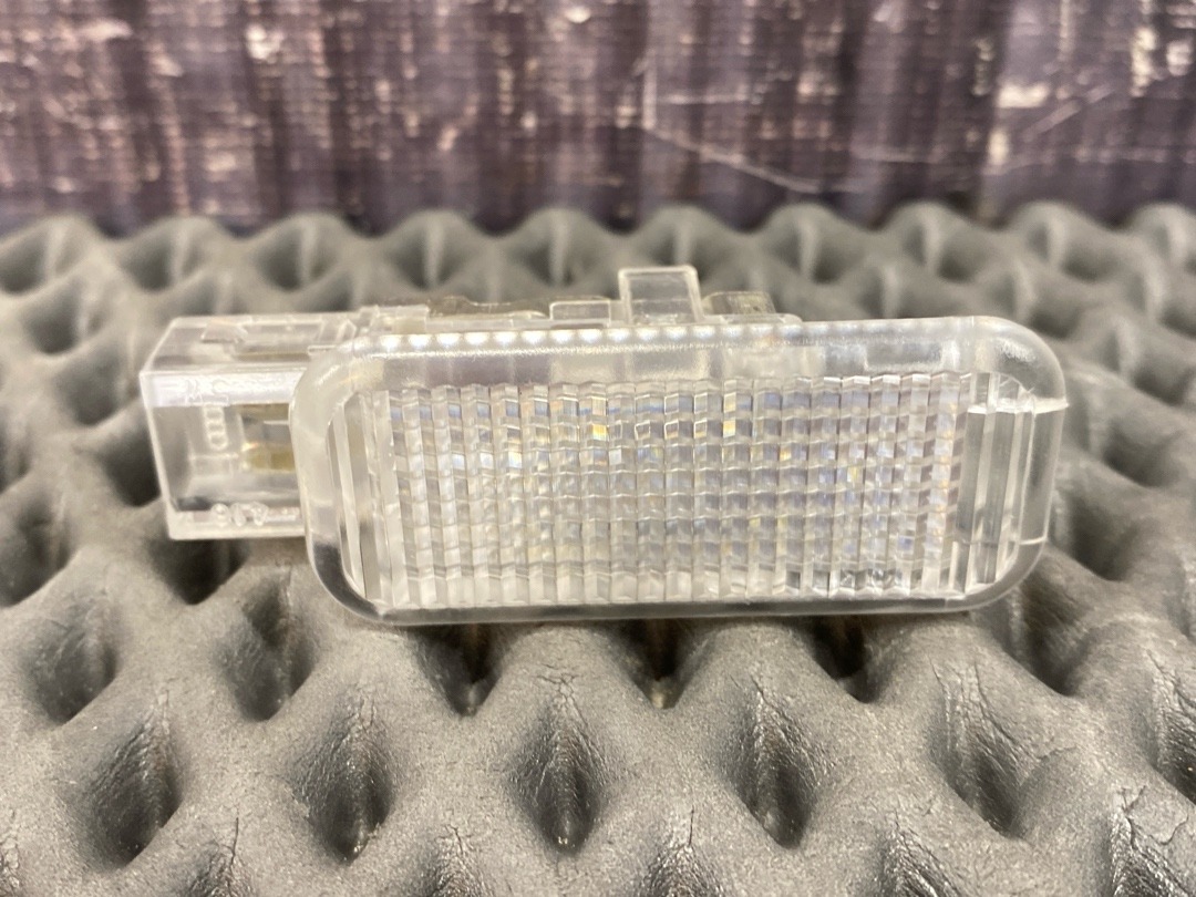 Плафон салона, 210 рублей, Красноярск