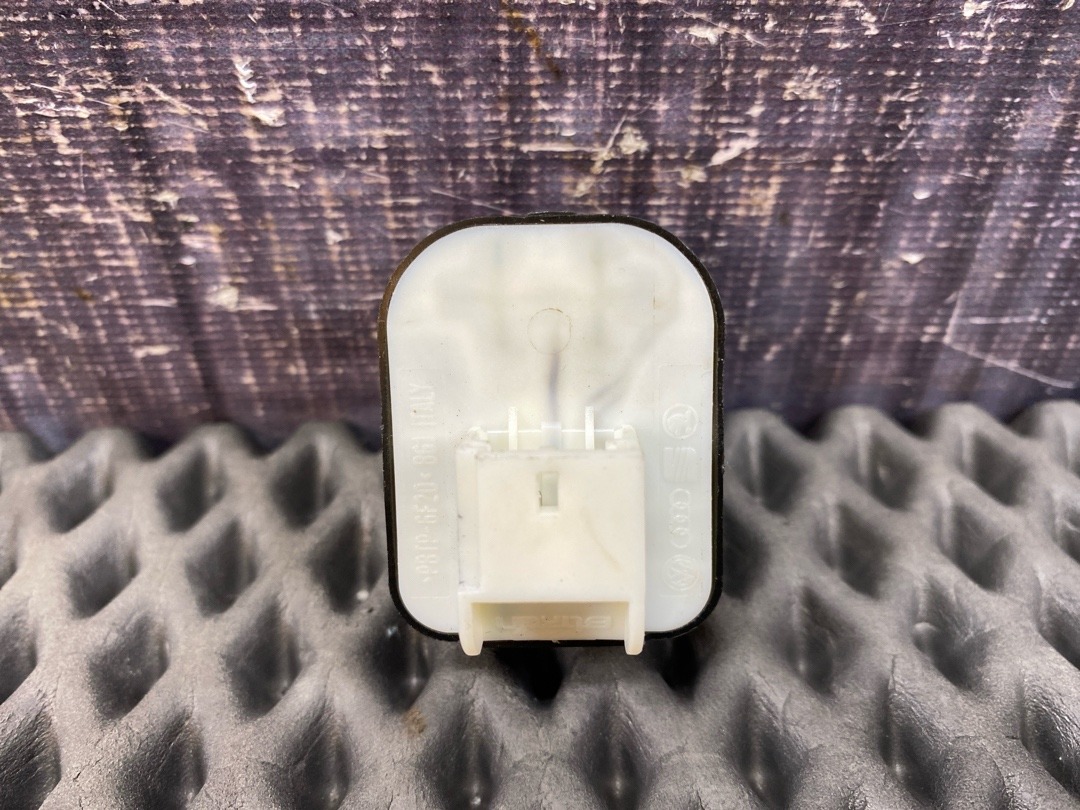 Кнопка регулировки зеркал, 732 рублей, Красноярск