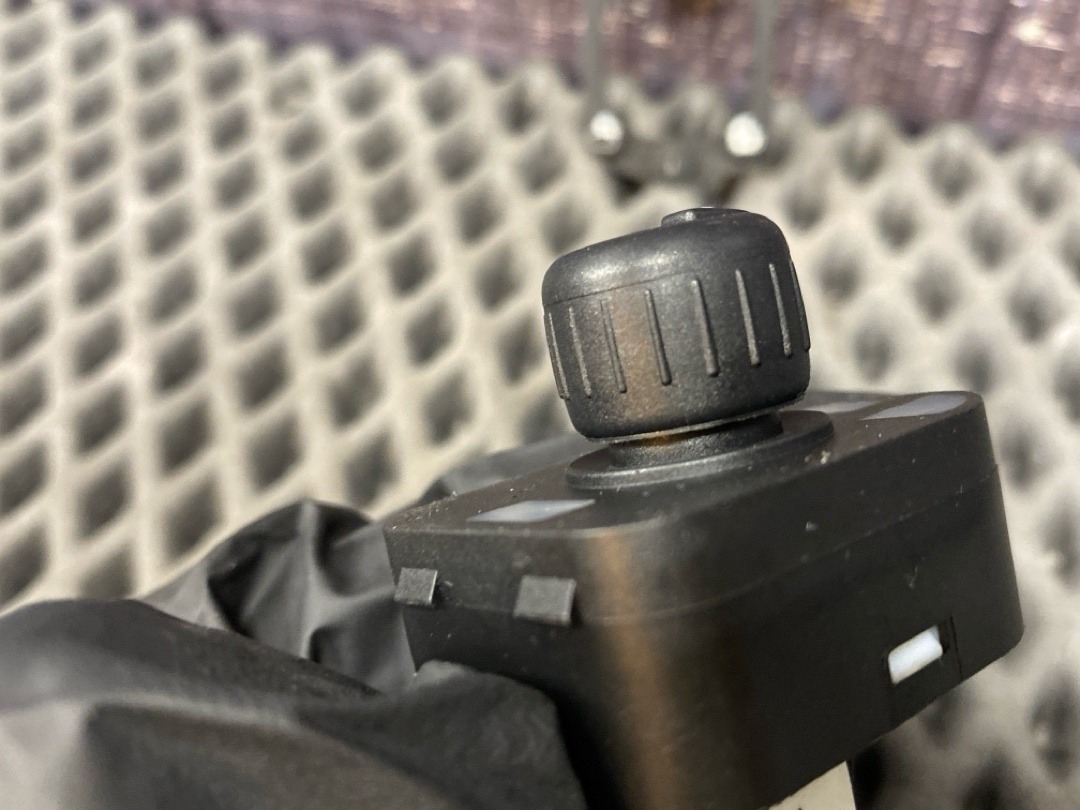 Кнопка регулировки зеркал, 732 рублей, Красноярск