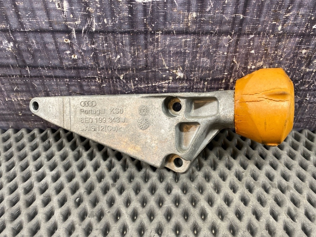 Кронштейн двигателя, 972 рублей, Красноярск