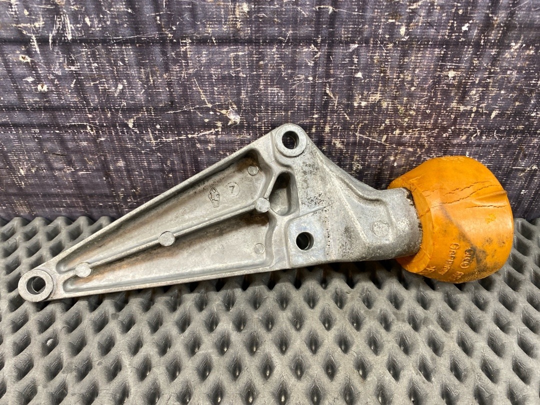 Кронштейн двигателя, 972 рублей, Красноярск