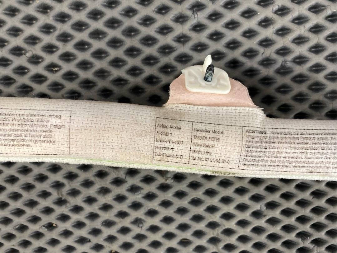 Подушка безопасности, 792 рублей, Красноярск