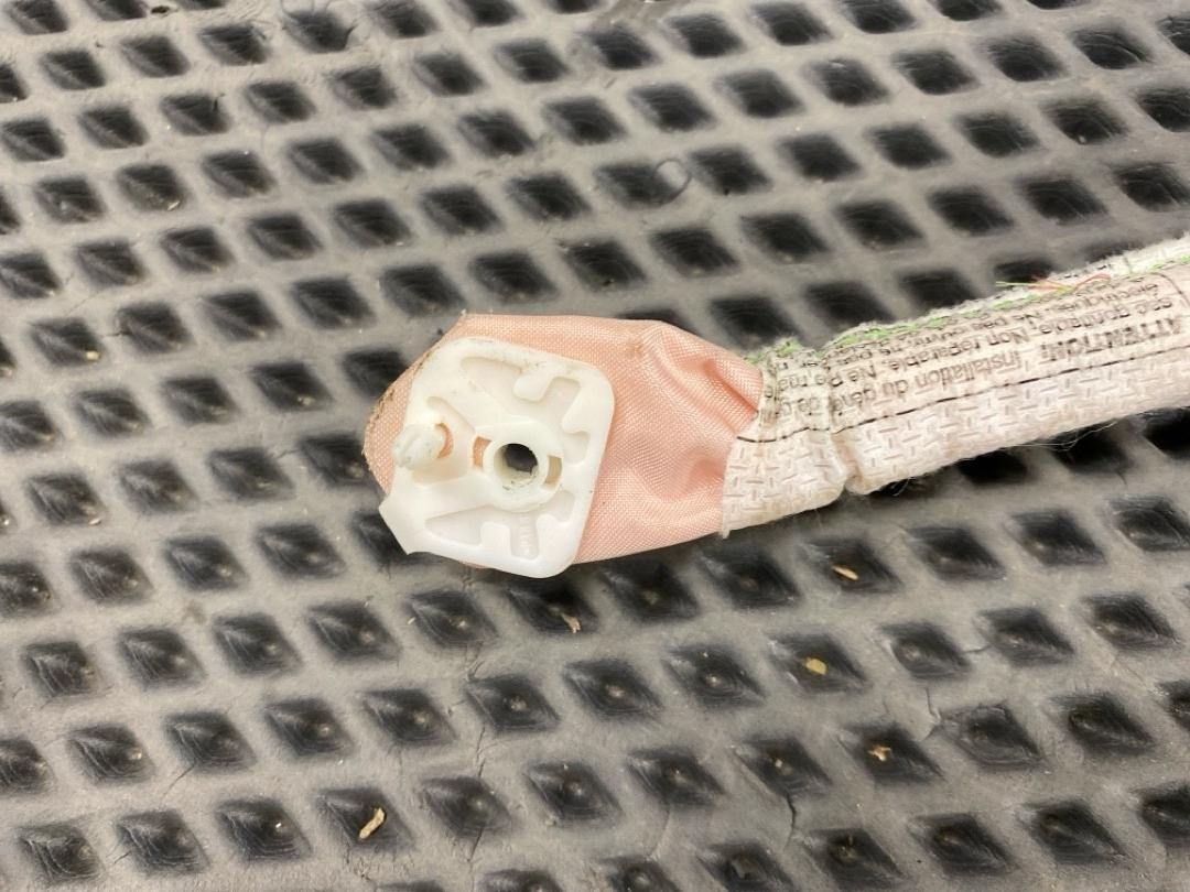 Подушка безопасности, 792 рублей, Красноярск