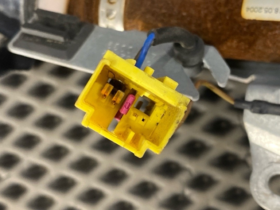 Подушка безопасности, 792 рублей, Красноярск