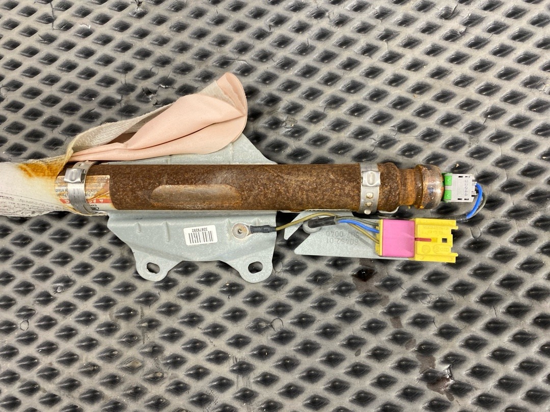 Подушка безопасности, 792 рублей, Красноярск