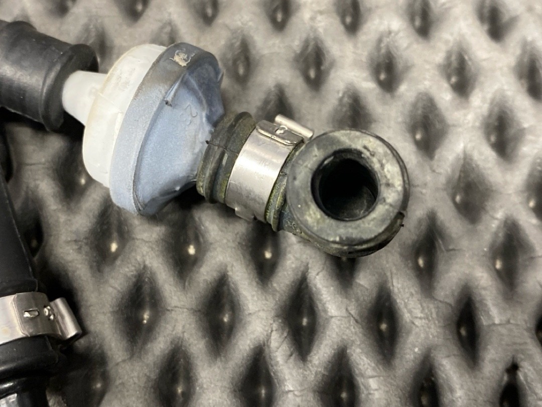 Клапан вентиляции топливного бака, 1602 рублей, Красноярск