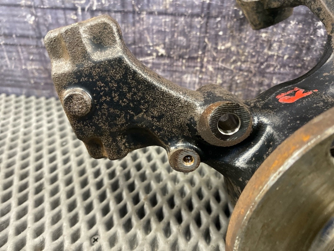 Поворотный кулак, 2406 рублей, Красноярск