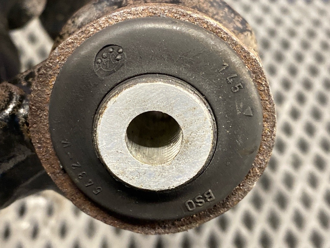 Поворотный кулак, 2406 рублей, Красноярск