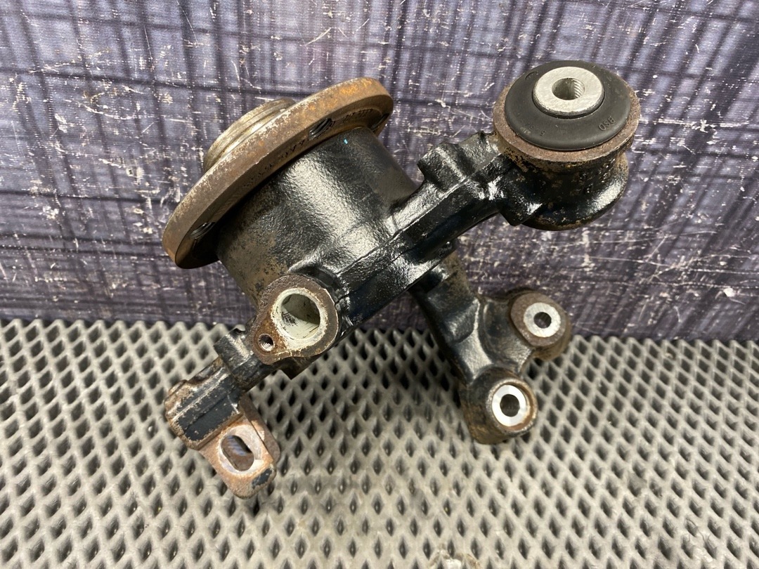 Поворотный кулак, 2406 рублей, Красноярск