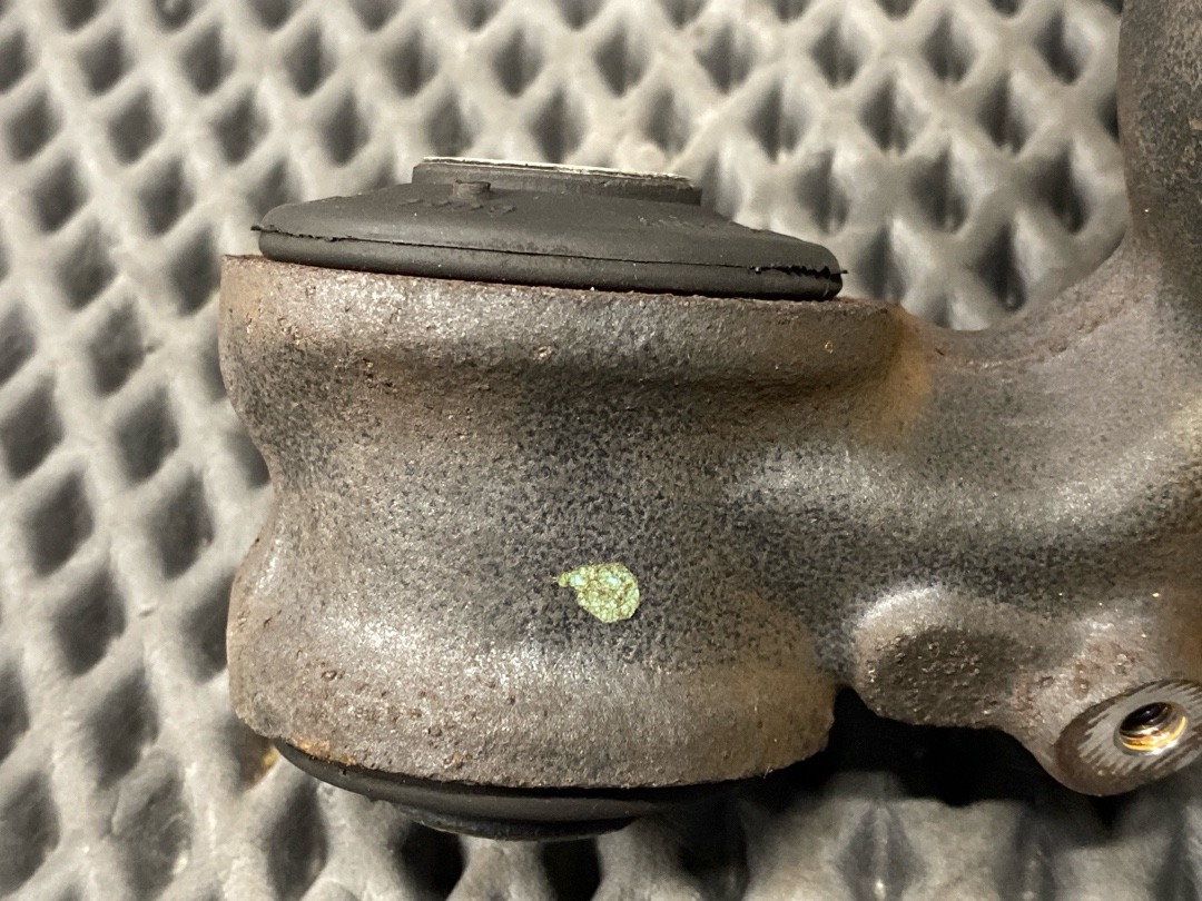 Поворотный кулак, 2406 рублей, Красноярск