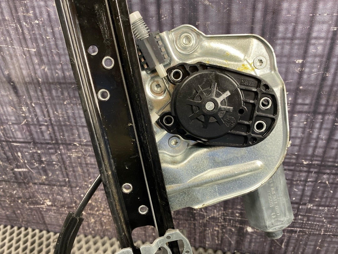 Стеклоподъемник, 4230 рублей, Красноярск