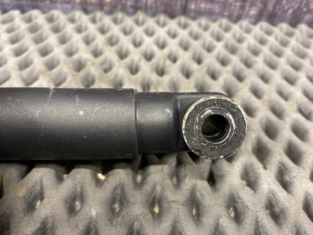 Амортизатор багажника, 560 рублей, Красноярск