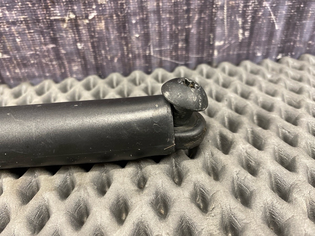 Амортизатор багажника, 560 рублей, Красноярск