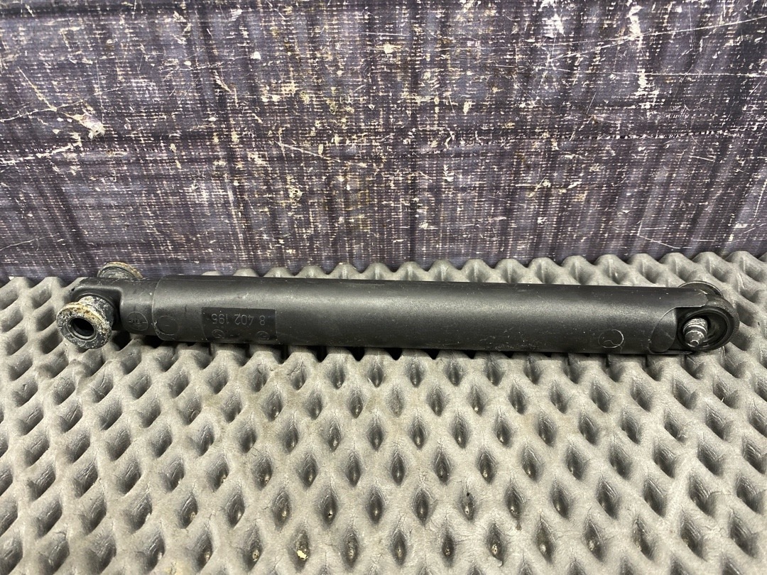 Амортизатор багажника, 560 рублей, Красноярск