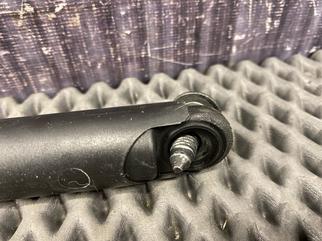 Амортизатор багажника, 560 рублей, Красноярск