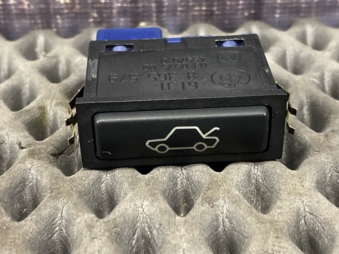 Кнопка открывания багажника, 460 рублей, Красноярск