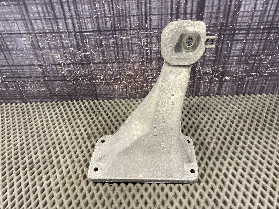 Кронштейн двигателя, 2990 рублей, Красноярск